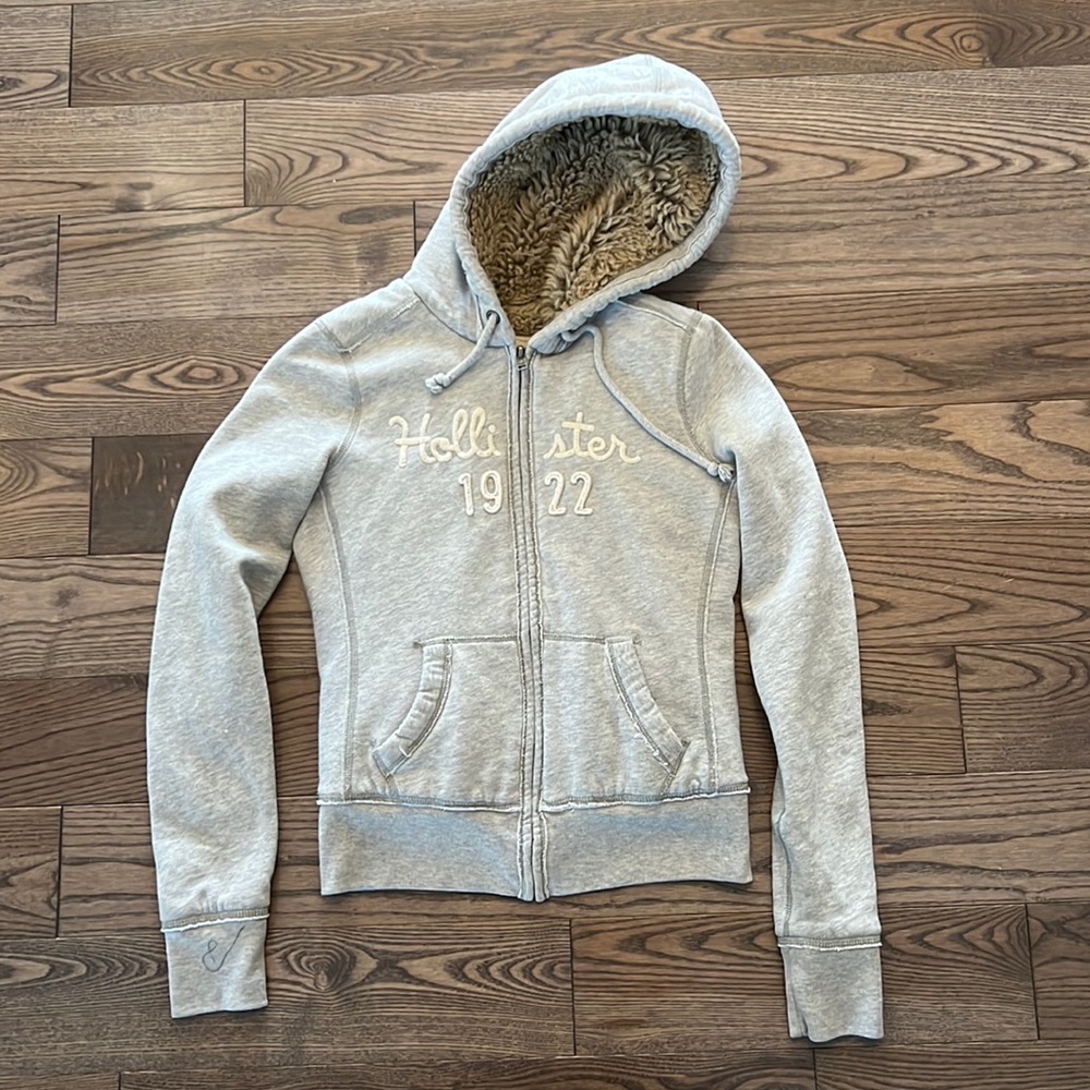 Hollister Sherpa